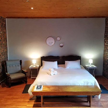 En Route Guest House Trompsburg ภายนอก รูปภาพ