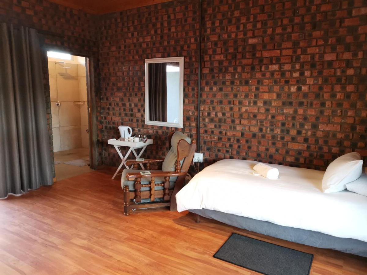 En Route Guest House Trompsburg ภายนอก รูปภาพ